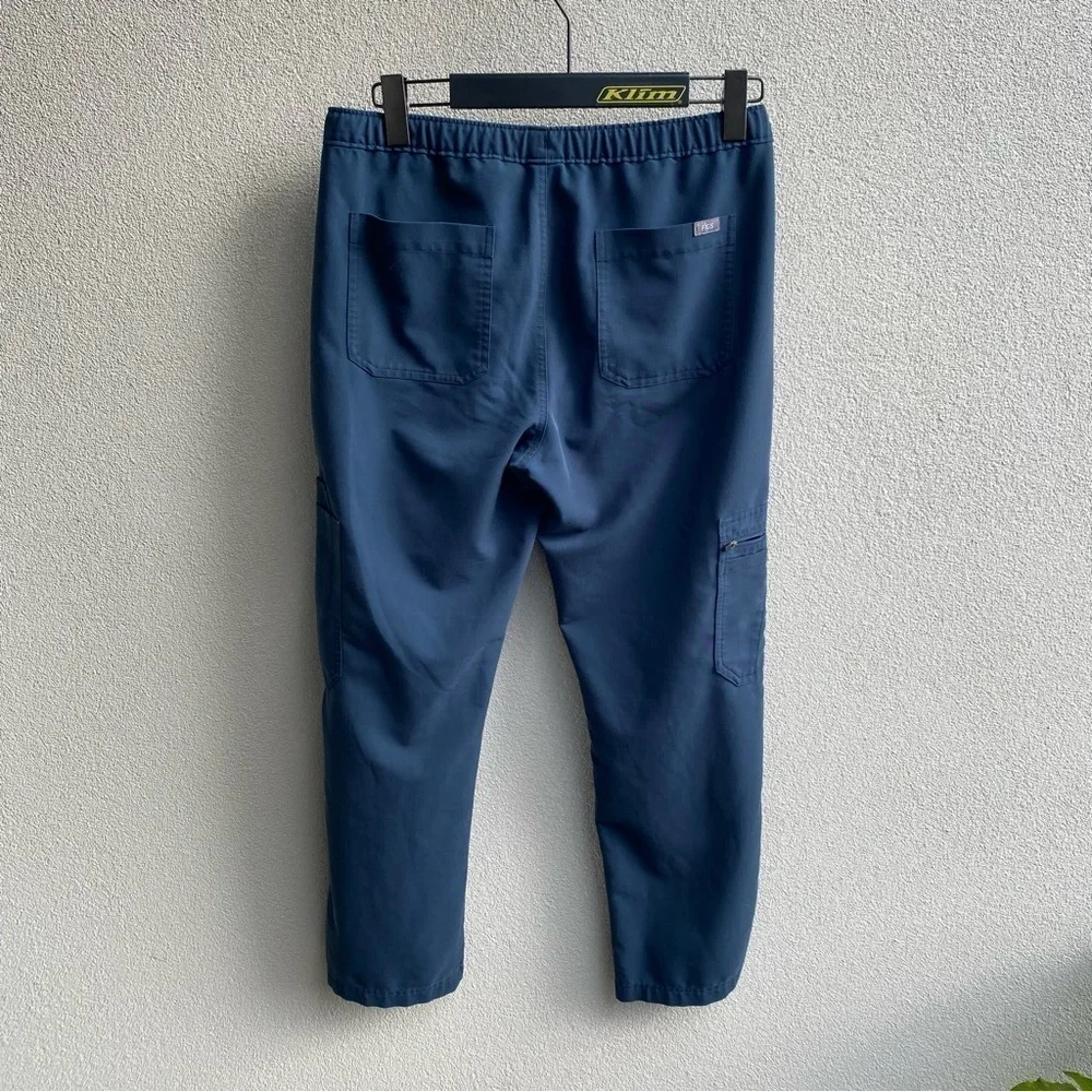 FIGS Men’s Cairo Cargo Scrub Pants Small Blue Gray